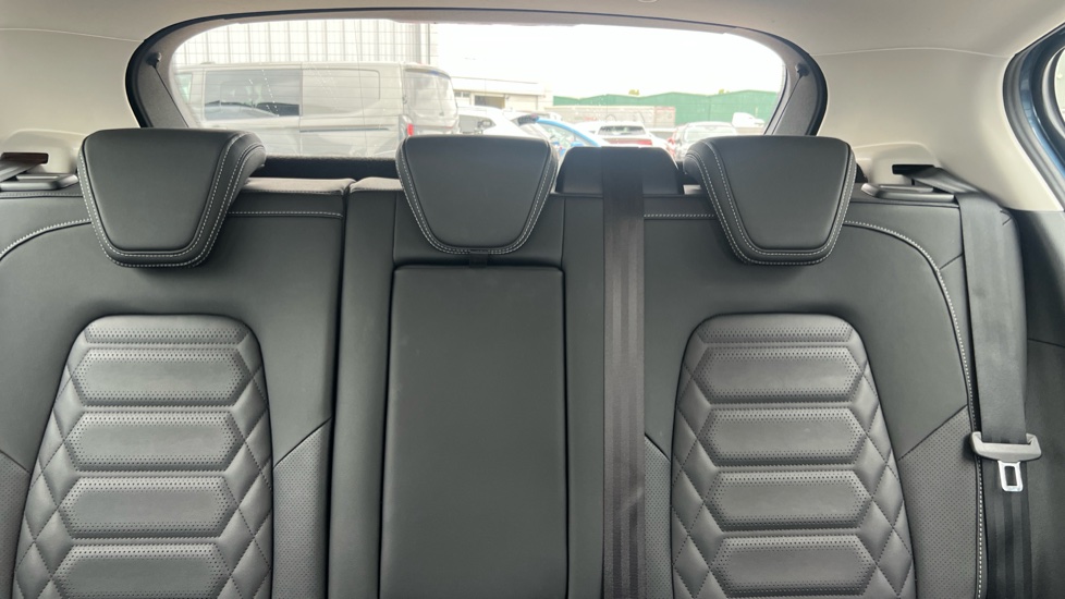 Ford Focus 1.0 EcoBoost Hybrid mHEV Titanium X 5dr Petrol Hatchback - Image 15