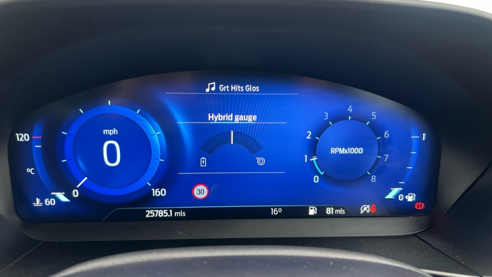 Ford Focus 1.0 EcoBoost Hybrid mHEV Titanium X 5dr Petrol Hatchback - Image 18