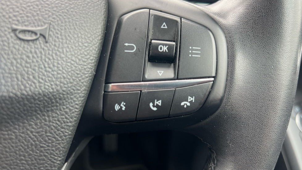 Ford Focus 1.0 EcoBoost Hybrid mHEV Titanium X 5dr Petrol Hatchback - Image 35