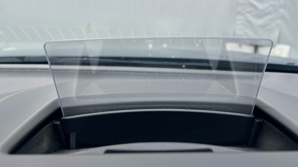 Ford Focus 1.0 EcoBoost Hybrid mHEV Titanium X 5dr Petrol Hatchback - Image 39