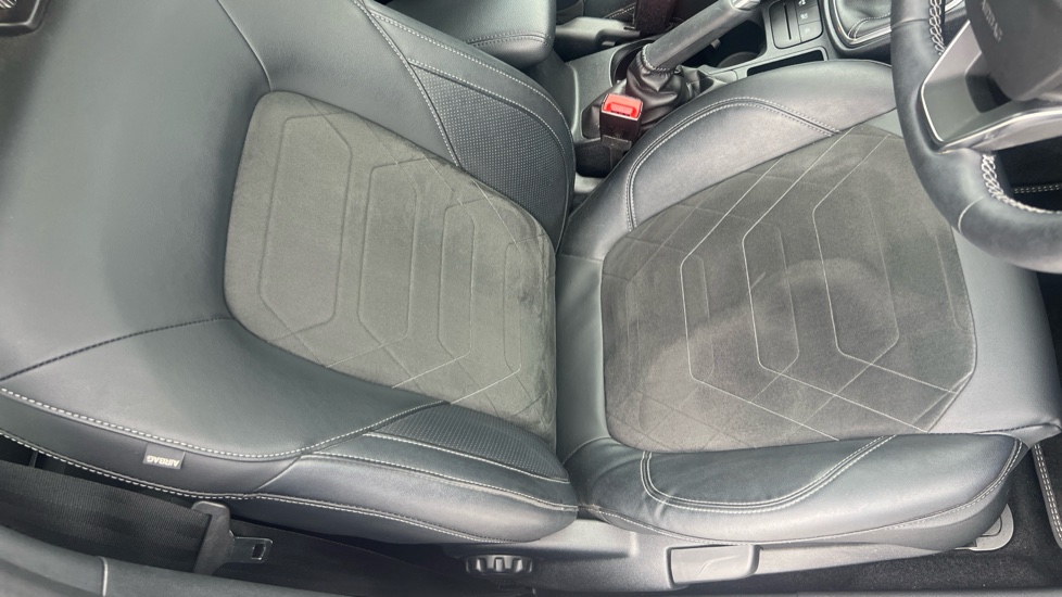 Ford Fiesta 1.0 EcoBoost Hbd mHEV 125 Titanium X 5dr Petrol Hatchback - Image 38