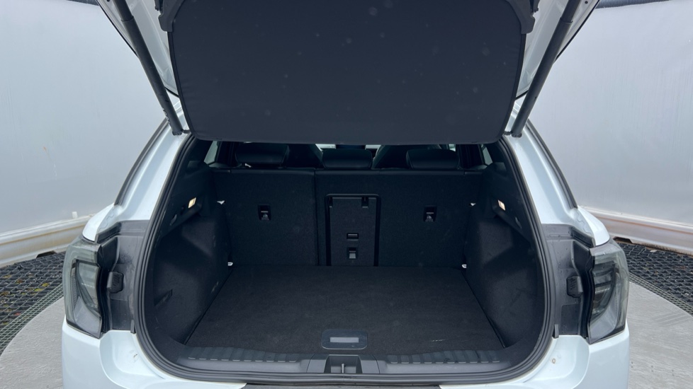 Ford Explorer 210kW Premium 77kWh 5dr Auto Electric Estate - Image 4