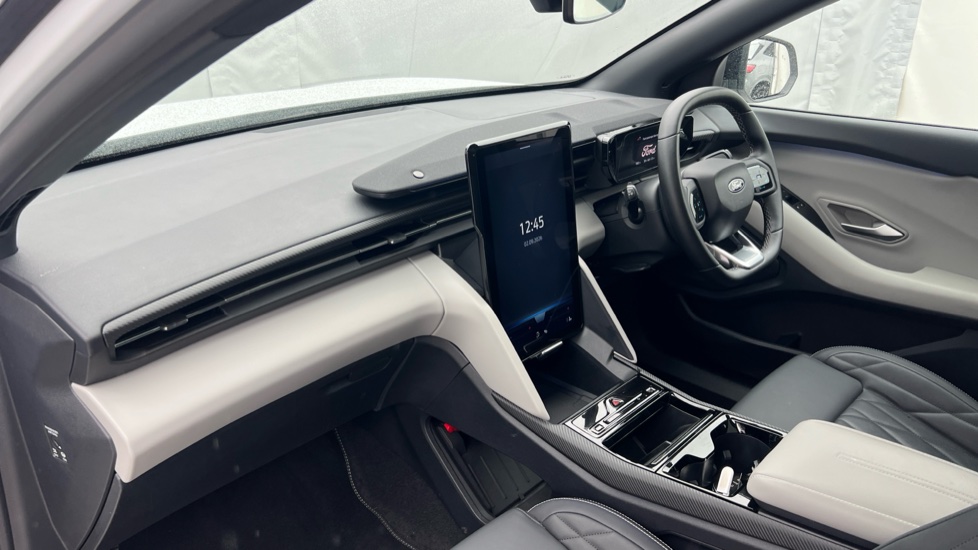 Ford Explorer 210kW Premium 77kWh 5dr Auto Electric Estate - Image 9