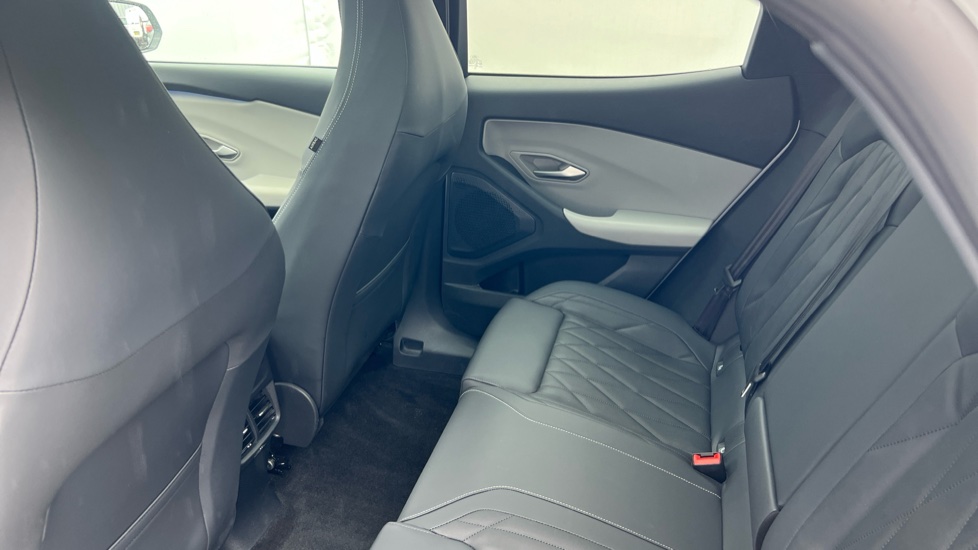 Ford Explorer 210kW Premium 77kWh 5dr Auto Electric Estate - Image 16