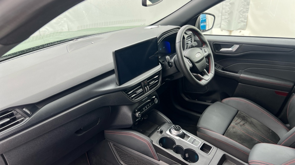 Ford Kuga 2.5 PHEV ST-Line X 5dr CVT Estate - Image 9