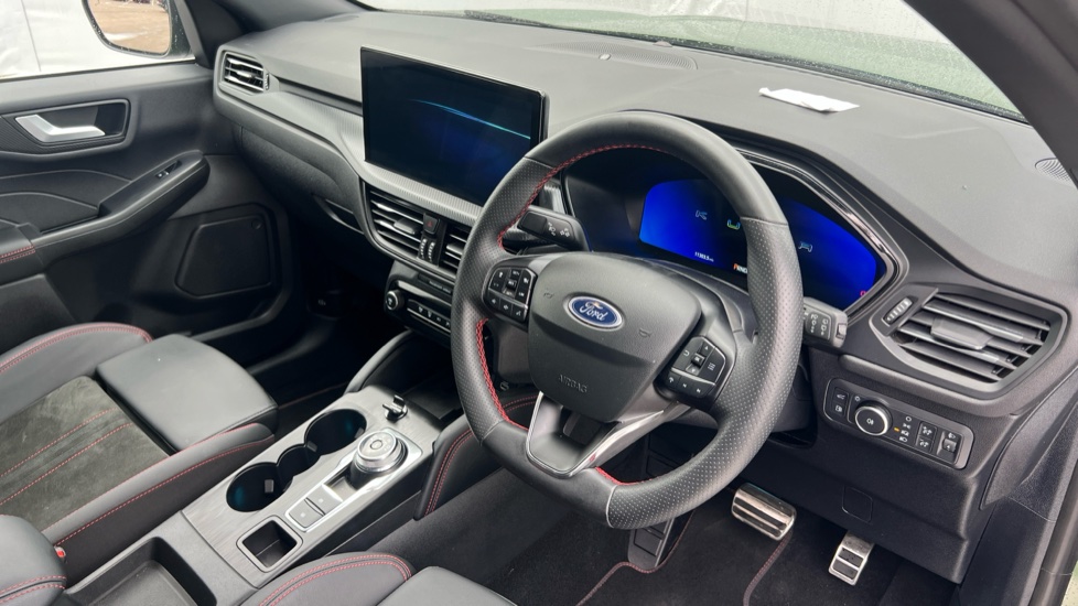 Ford Kuga 2.5 PHEV ST-Line X 5dr CVT Estate - Image 11