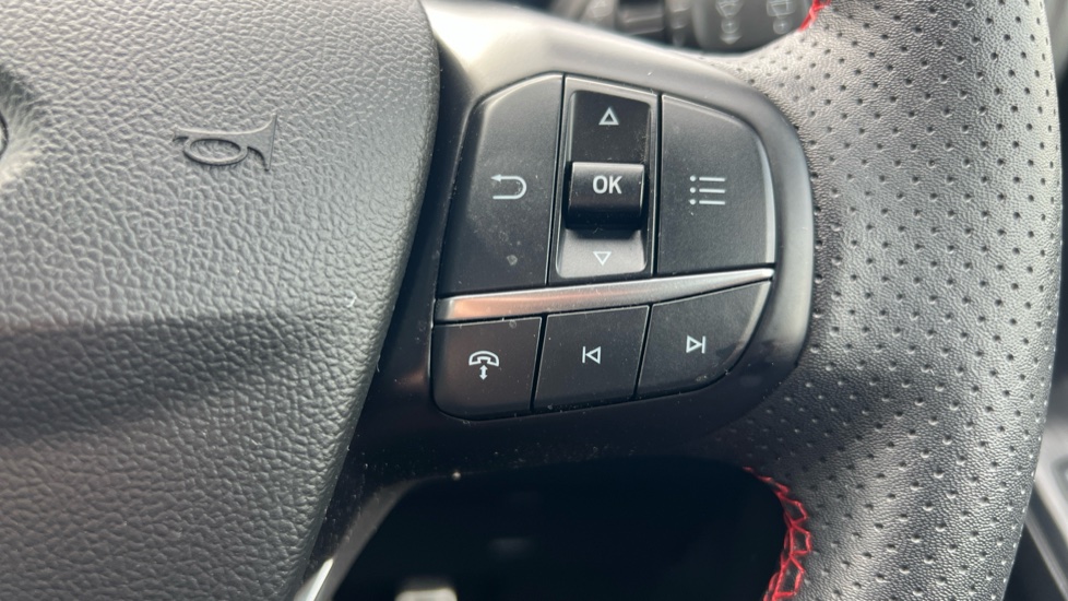 Ford Kuga 2.5 PHEV ST-Line X 5dr CVT Estate - Image 38