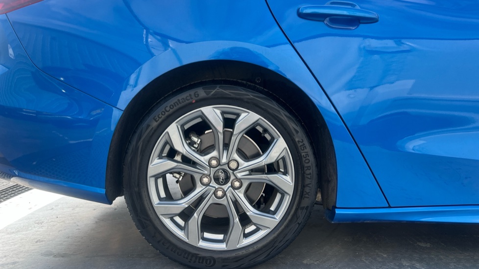 Ford Focus 1.0 EcoBoost ST-Line 5dr Petrol Estate - Image 7