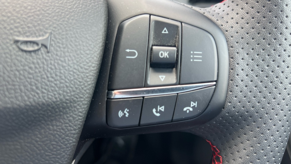 Ford Focus 1.0 EcoBoost ST-Line 5dr Petrol Estate - Image 34