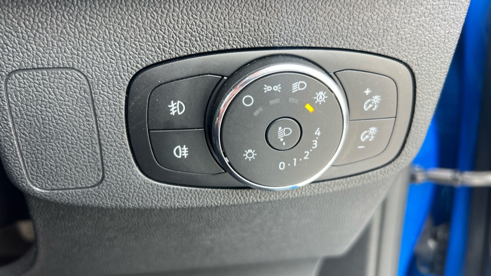 Ford Focus 1.0 EcoBoost ST-Line 5dr Petrol Estate - Image 37