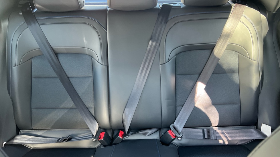 MG MG4 150kW Trophy EV Long Range 64kWh 5dr Auto Electric Hatchback - Image 15