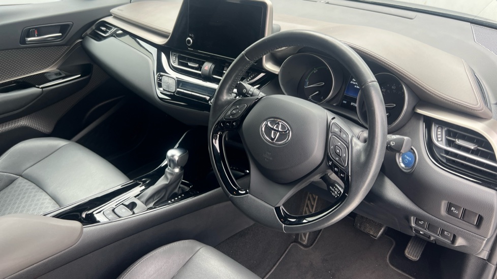 Toyota C-HR 1.8 Hybrid Excel 5dr CVT Hybrid Hatchback - Image 11