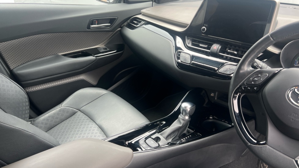 Toyota C-HR 1.8 Hybrid Excel 5dr CVT Hybrid Hatchback - Image 14