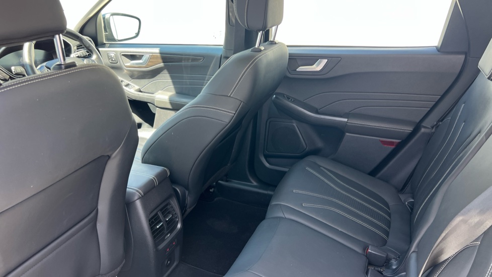 Ford Kuga 2.5 FHEV Vignale 5dr CVT Hybrid Estate - Image 16