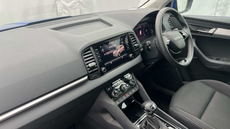 Skoda Karoq 1.5 TSI SE Edition 5dr DSG Petrol Estate - Image 9