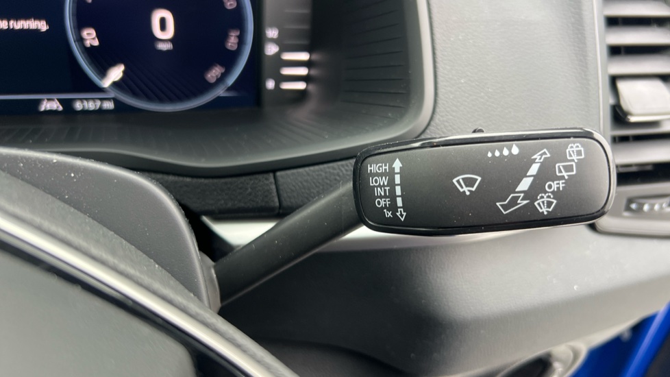Skoda Karoq 1.5 TSI SE Edition 5dr DSG Petrol Estate - Image 24