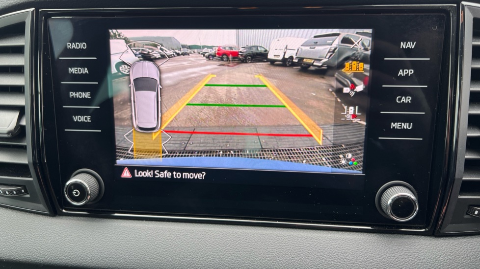 Skoda Karoq 1.5 TSI SE Edition 5dr DSG Petrol Estate - Image 28