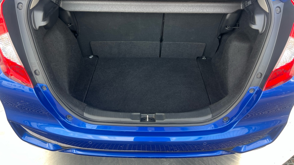 Honda Jazz 1.3 i-VTEC EX Navi 5dr Petrol Hatchback - Image 4