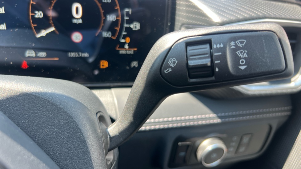 Ford Mustang 5.0 V8 GT 2dr Auto Petrol Convertible - Image 37
