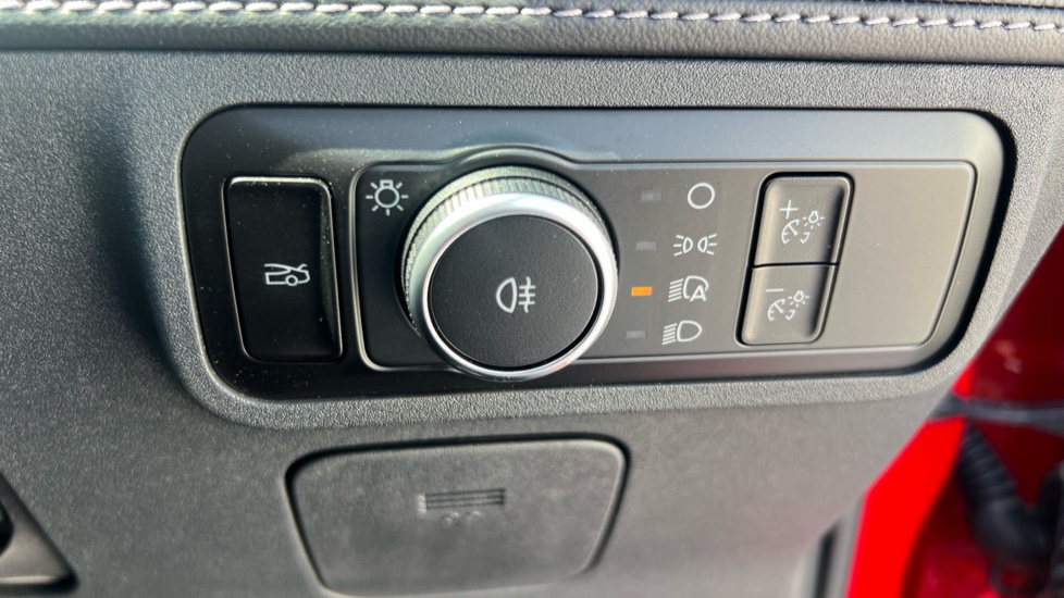 Ford Mustang 5.0 V8 GT 2dr Auto Petrol Convertible - Image 39
