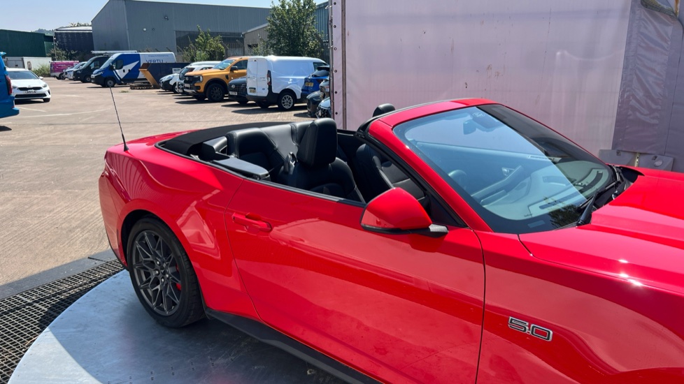 Ford Mustang 5.0 V8 GT 2dr Auto Petrol Convertible - Image 43