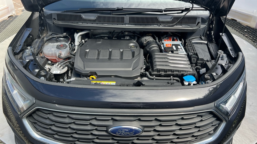Ford Tourneo Connect 2.0 EcoBlue Active 5dr Auto Diesel Estate - Image 8