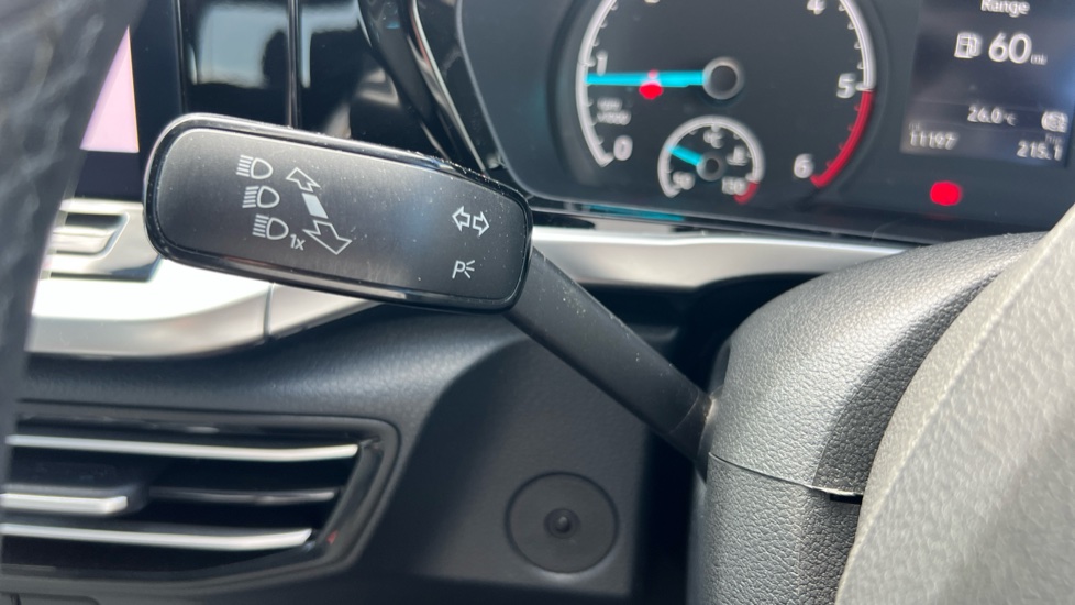 Ford Tourneo Connect 2.0 EcoBlue Active 5dr Auto Diesel Estate - Image 34