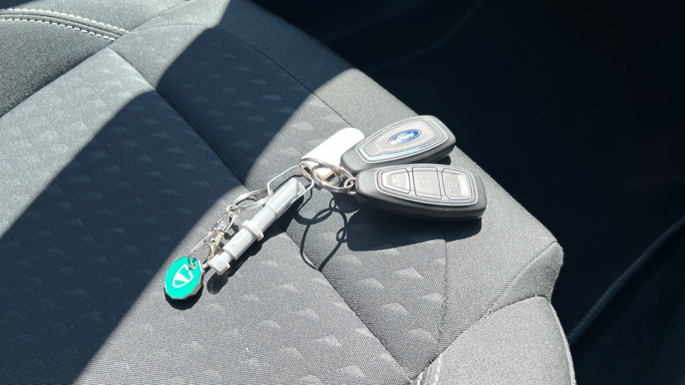 Ford Fiesta 1.0 EcoBoost Titanium 5dr Petrol Hatchback - Image 20