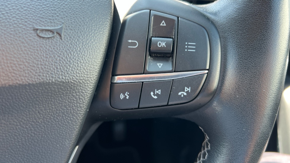 Ford Fiesta 1.0 EcoBoost Titanium 5dr Petrol Hatchback - Image 32