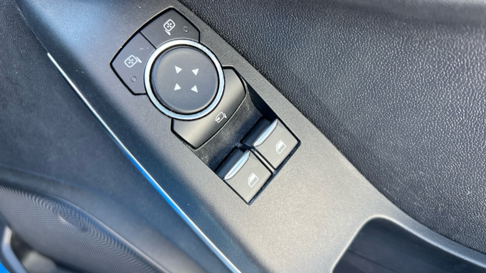 Ford Fiesta 1.0 EcoBoost Titanium 5dr Petrol Hatchback - Image 37