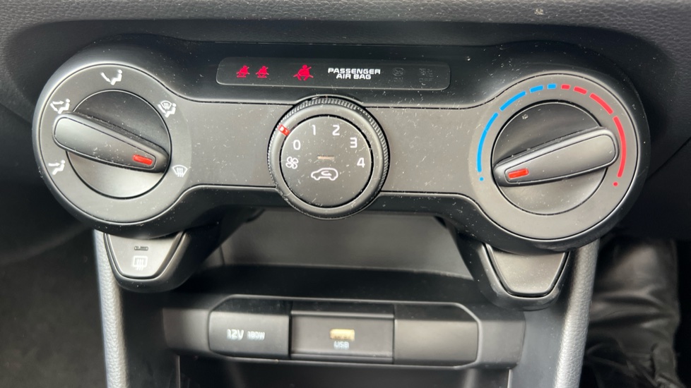Kia Picanto 1.0 1 5dr [4 seats] Petrol Hatchback - Image 27