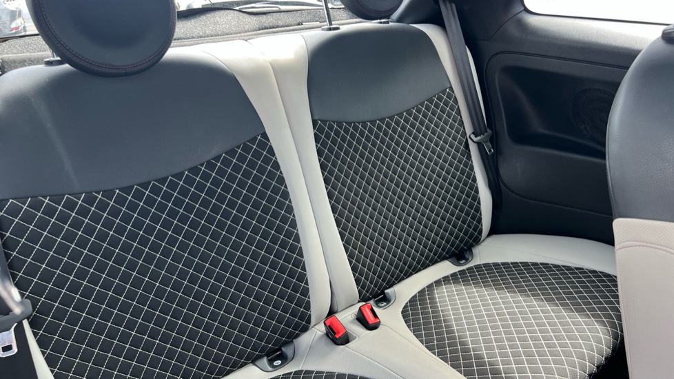 Fiat 500 1.0 Mild Hybrid Star 3dr Petrol Hatchback - Image 16