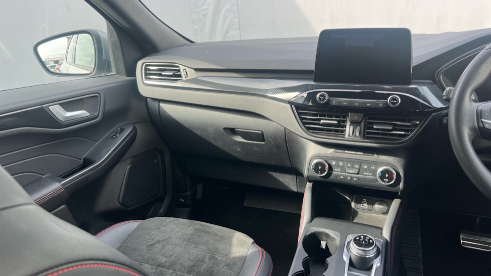 Ford Kuga 2.5 FHEV ST-Line Edition 5dr CVT Hybrid Estate - Image 14