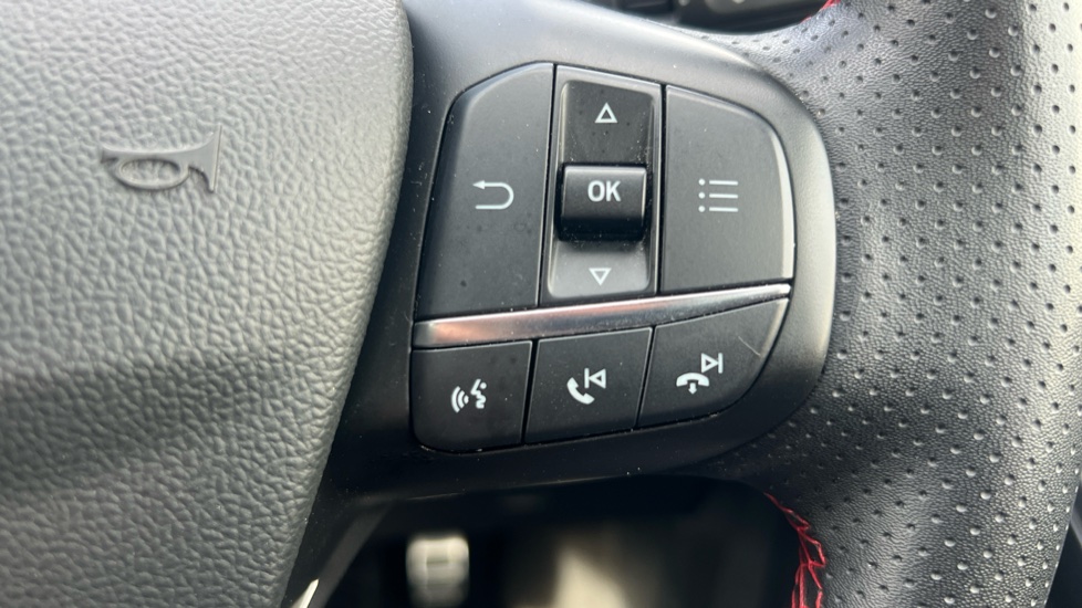 Ford Kuga 2.5 FHEV ST-Line Edition 5dr CVT Hybrid Estate - Image 34