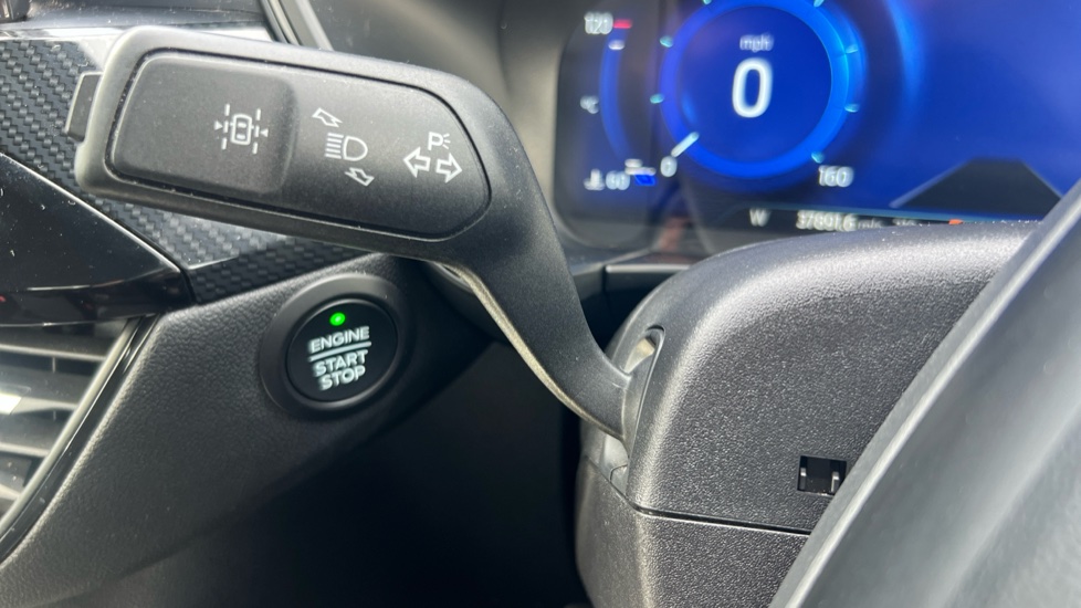 Ford Kuga 2.5 FHEV ST-Line Edition 5dr CVT Hybrid Estate - Image 35