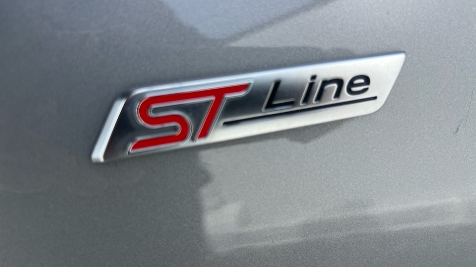 Ford Kuga 2.5 FHEV ST-Line Edition 5dr CVT Hybrid Estate - Image 43