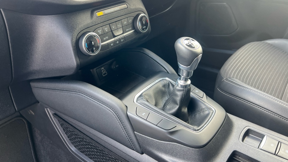 MG ZS 1.0T GDi Exclusive 5dr DCT Petrol Hatchback - Image 13
