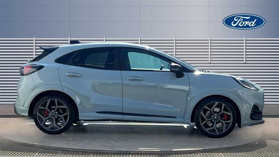 Ford Puma ST 1.0 EcoBoost Hybrid mHEV ST 5dr DCT Petrol Hatchback - Image 5