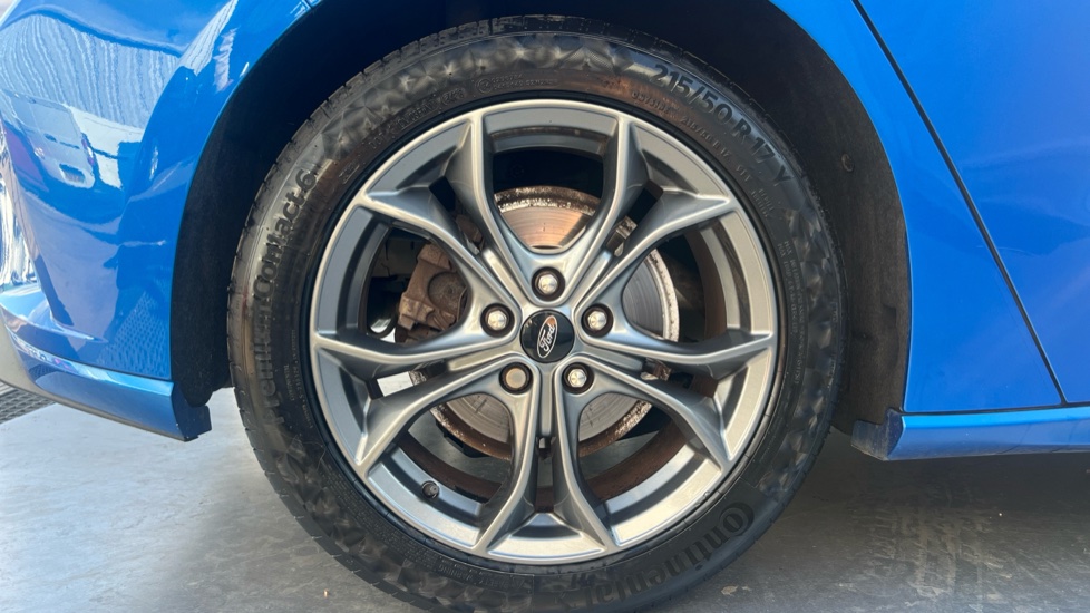 Ford Focus 1.5 EcoBoost 150 ST-Line 5dr Petrol Hatchback - Image 7