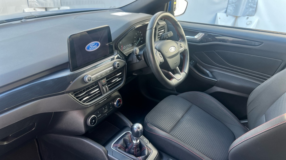 Ford Focus 1.5 EcoBoost 150 ST-Line 5dr Petrol Hatchback - Image 9