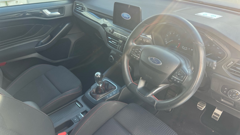 Ford Focus 1.5 EcoBoost 150 ST-Line 5dr Petrol Hatchback - Image 11