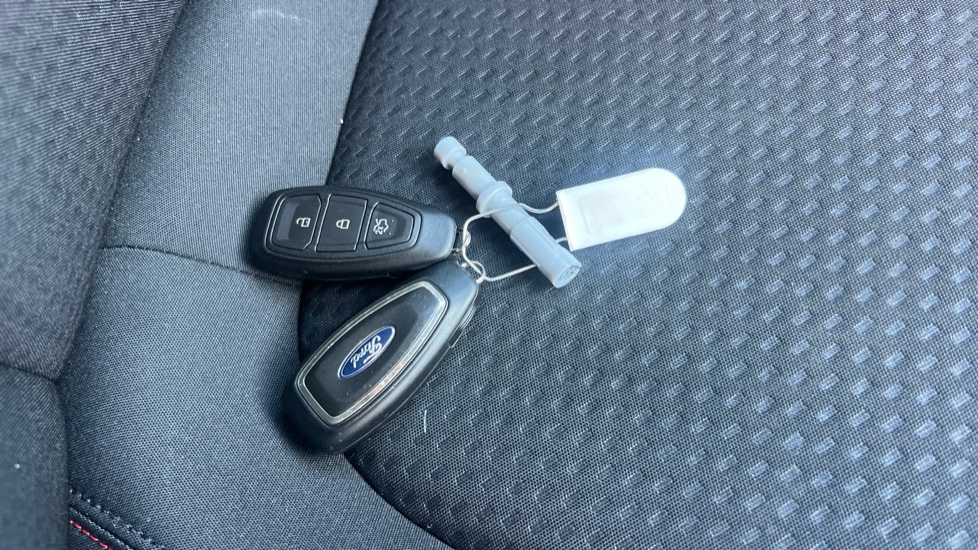 Ford Focus 1.5 EcoBoost 150 ST-Line 5dr Petrol Hatchback - Image 20