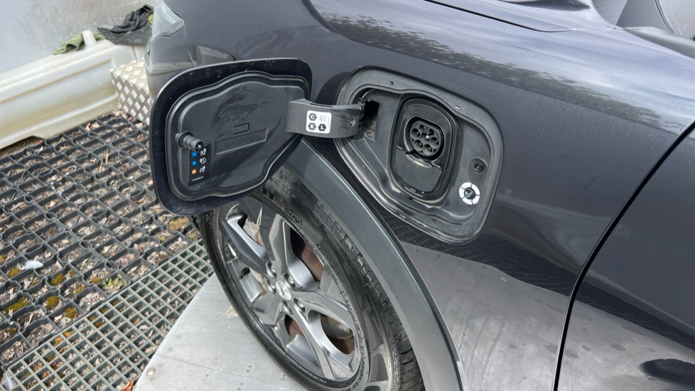 Ford Mustang Mach-E 198kW Standard Range 68kWh RWD 5dr Auto Electric Estate - Image 39