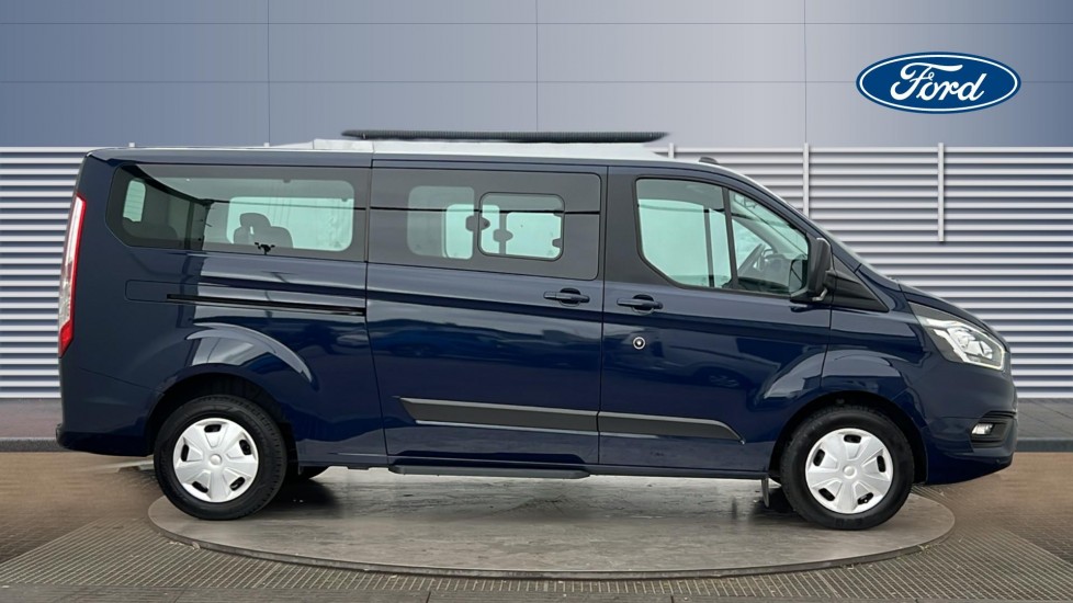 Ford Tourneo Custom Transit Custom Tourneo L2 Diesel Fwd 2.0 EcoBlue 130ps Low Roof 9 Seater - Image 5