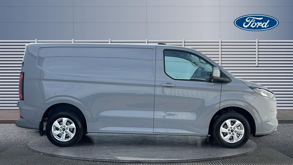Ford Transit Custom E-320 L1 Rwd 160kW 71kWh H1 Van Limited Auto - Image 5