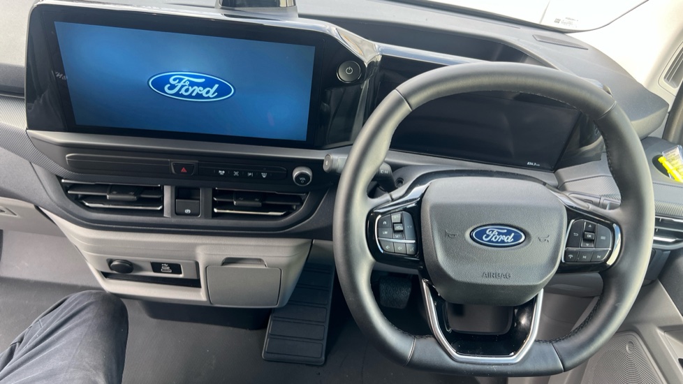 Ford Transit Custom E-320 L1 Rwd 160kW 71kWh H1 Van Limited Auto - Image 10