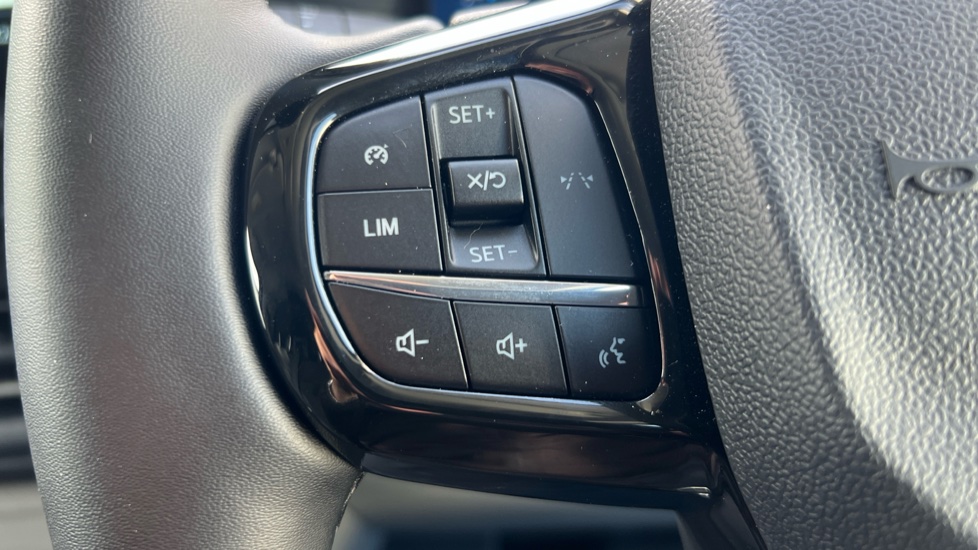 Ford Transit Custom E-320 L1 Rwd 160kW 71kWh H1 Van Limited Auto - Image 32