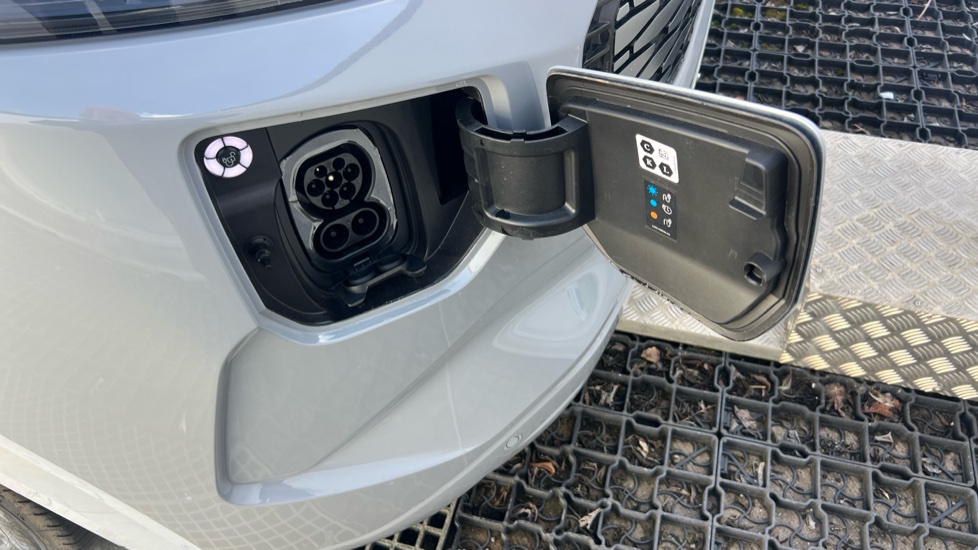 Ford Transit Custom E-320 L1 Rwd 160kW 71kWh H1 Van Limited Auto - Image 39