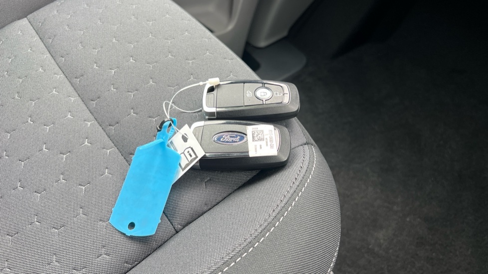 Ford Tourneo Custom 320 L1 Diesel Fwd 2.0 EcoBlue 150ps H1 Titanium 8 seater - Image 20