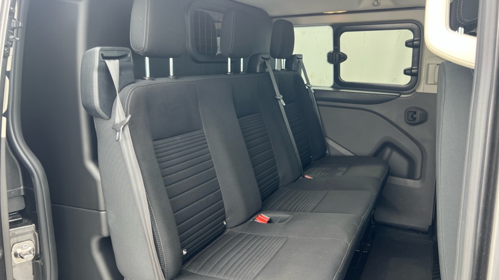 Ford Transit Custom 300 L2 Diesel Fwd 2.0 EcoBlue 130ps Low Roof D/Cab Limited Van - Image 39